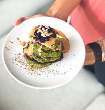 SUPERFOOD Pancakes (V / GF) | AURA KITCHEN - AURA Nutrition